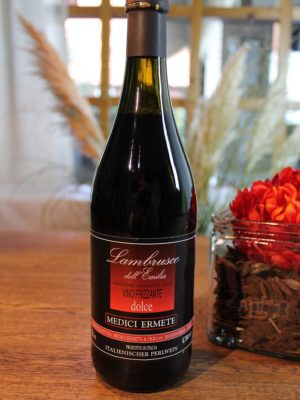 Medica Ermete -Lambrusco dell’Emilia IGT ***0,75l.  8,0% vol.