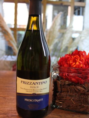 Frizzantino Dolce Medici Ermete ** 0,75l. 7,5%.vol.